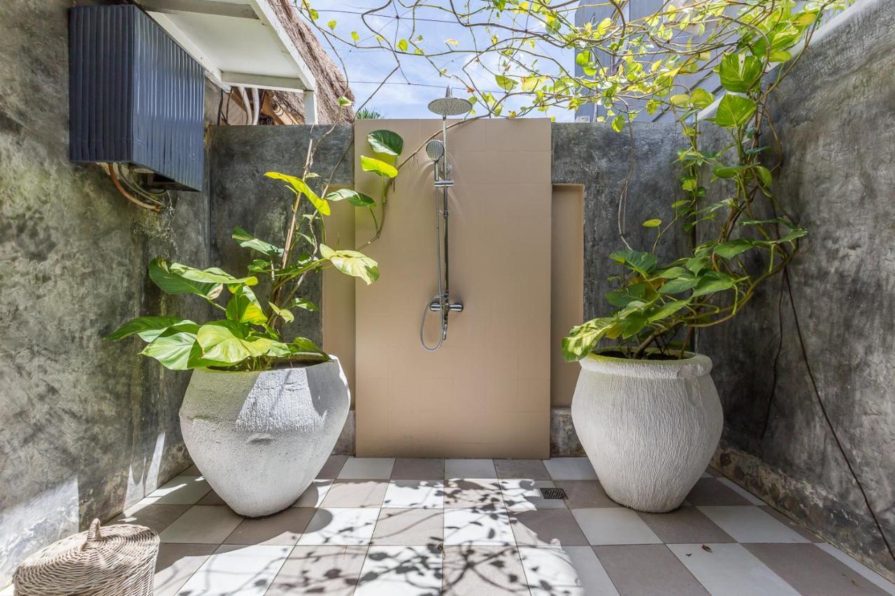 Eco Bamboo Bungalow 3 Villa Canggu Exterior foto